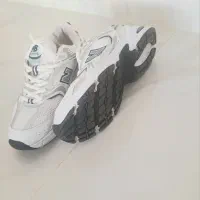 کتانی اورجینال نیو بالانس نو۴۳و ادیداس ۴۴|کیف، کفش، کمربند|میانه, |دیوار