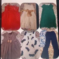 تعدادی لباس بچگانه
