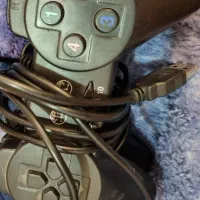5 عدد دسته بازی کامپیوتر و یک باند و میکروفون