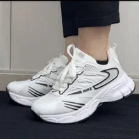 اسپرت (( NEW NIKE)) خوش پا|کیف، کفش، کمربند|اصفهان, مصلی|دیوار
