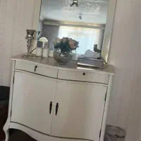میز کنسول درحد نو قیمت ۵تومن تخفیفم داره