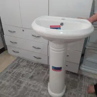 روشویی با پایه