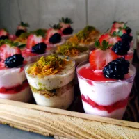 سفارش انواع دسر،ژله، کوکی و شیرینی پذیرفته میشه
