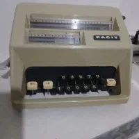ماشین حساب آنتیک مارک Facit