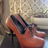 کفش‌ پاشنه بلند چرم اصل