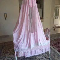 گهواره برند معروف بزرگ|تخت و صندلی بچه|اصفهان, جلفا|دیوار