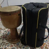 تنب ساخت شیرانی اصفهان. چوب یک تیکه گردو. پوست بز.|سازهای سنتی|رشت, شهرک صبا|دیوار