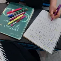 آموزش متفاوت زبان برای اولین بار(مکالمه محور)