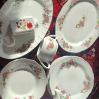 چینی گلسرخی قدیمی