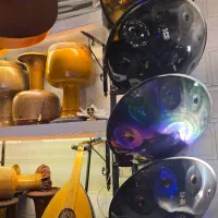 فروشگاه ساز و لوازم موسیقی ویولن سفید|گیتار، بیس، امپلیفایر|نجفآباد, امام خمینی|دیوار