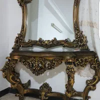 آینه کنسول سلطنتی بسی