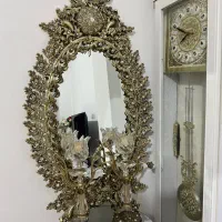 آینه و دو عدد شمعدان