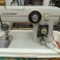 چرخ خیاطی ژانومه در حد نو