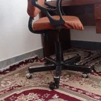 صندلی گردان وچرخ دار