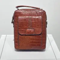 صنایع دستی|کیف، کفش، کمربند|قم, باغ کرباسی|دیوار