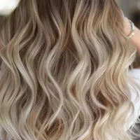 آموزش  رنگ مو وارائه خدمات مربوط به رنگ