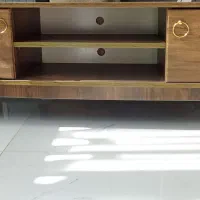 جاکفشی،میز TV