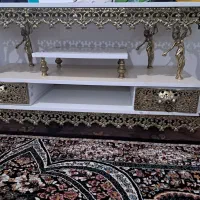 میز تلوزیون برنجی بفروش میرسد|میز تلویزیون|رباط‌کریم, کیکاور|دیوار