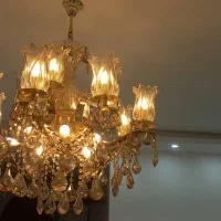 لوستر بزرگ  سلطنتی  20شعله  با   لاله   و کریستال