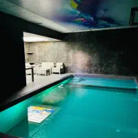 ویلای-استخردار-چهارخواب-بلک-مدرن-مالک-ویلا