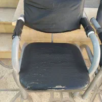 فروش ۴عدد صندلی انتظار دست دوم