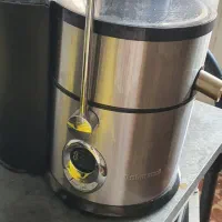 آب میوه گیری دلمونتی
