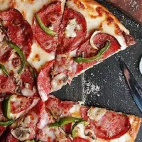 واگذاری فست فود در حال فعالیت با موقعیت عالی(فوری)