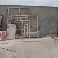 پنجره آهنی سالم