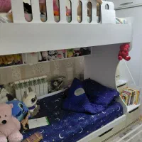 تخت دو طبقه همراه با تشک