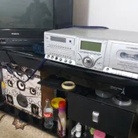 ضبط و سی دی قدیمی دارای امپلی و باند رویه خود