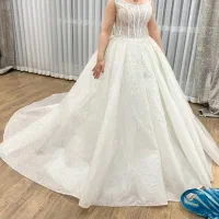 لباس عروس|لباس|فردیس, منظریه|دیوار