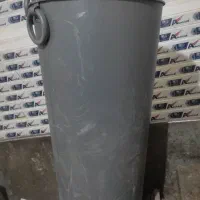 گلدان پلاستیکی وآهنی