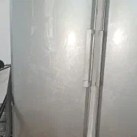 یخچال وفریزر کاملا سالم بفروش میرسد