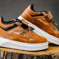 کفش بچگانه lv