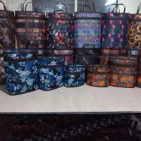 کیف زیر انداز. فردا جمعه بازار