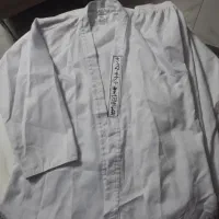 لباس کاراته در حد نو تا قد۱۴۰