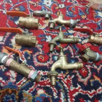 تعدادی شیرالات لوله ی گاز وشیر اب به فروش میرود