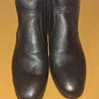 نیم بوت چرم|کیف، کفش، کمربند|اندیشه, اندیشه فاز ۴|دیوار