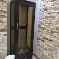 ویترین نو وبسیار تمیز بدون خط وخش