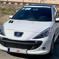 207 سفید سقف شیشه