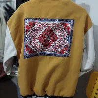 کاپشن|لباس|فیرورق, |دیوار