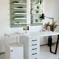 استخدام همکار ناخنکار