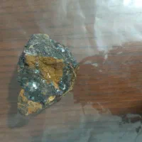 سنگ طلا یا سنگ الماس