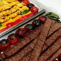 آشپز یا تخته کار مرد رستوران ساحل