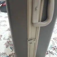 چمدان بزرگ درحد نو|کیف، کفش، کمربند|کرمانشاه, |دیوار