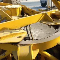 گریدر فوق‌العاده تمیز آماده کارِ سنگین