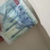 ۲۰۰تومن در ۳ناحیه گم شدمژده دارد