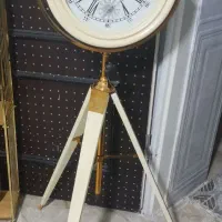ساعت ایستاده