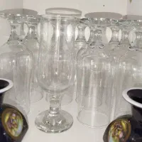 لیوان پایه دار