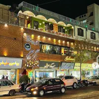 مغازه 3نبش 30متر کف+30متر بالکن/لوکیشن مشاغل برند